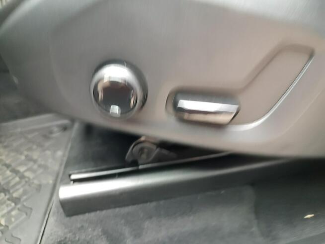 Volvo XC 60 D4 SCR R-Design 2.0 diesel 190 KM aut.