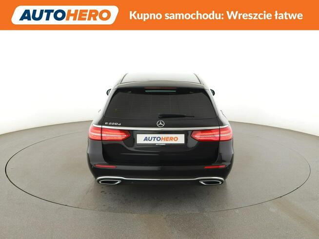 Mercedes E 220 FV23 E220d Automat Avantgarde Nawigacja Tempomat Grzane Fotele Kamera
