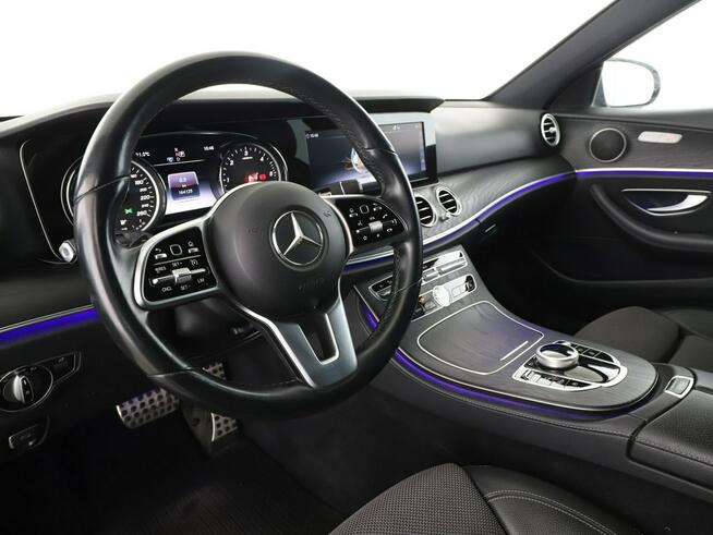 Mercedes E 220 FV23 E220d Automat Avantgarde Nawigacja Tempomat Grzane Fotele Kamera