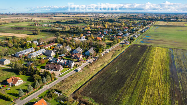 Działka budowlana pod budynek dwulokalowy i garaże