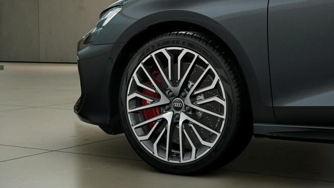 Audi S3 333KM Quattro Karbon Akrapović Panorama Sonos Matrix ACC Kamera Skóry