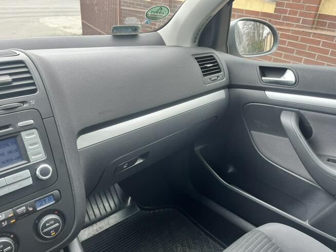 Volkswagen Golf 1.6 benzyna PRZEBIEG 99400 km GAZ bezwypadkowy