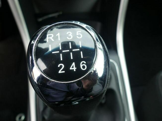 Hyundai i30 1,6 Crdi FIFA World Cup Edition R-Kamera Klimatronik Panorama dach