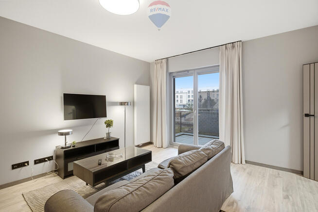 2 pokoje | Po remoncie | Park i garaż | Centrum