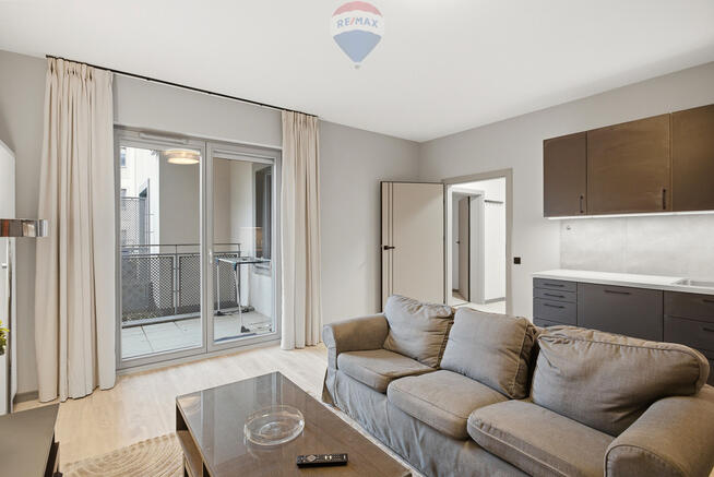 2 pokoje | Po remoncie | Park i garaż | Centrum