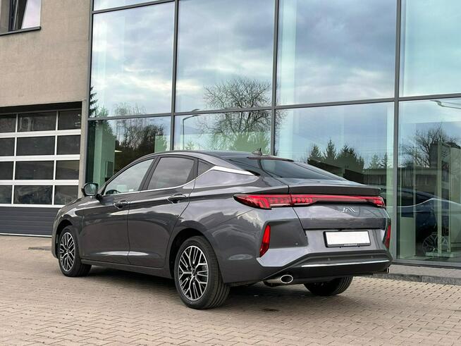 JAC J7 PLUS 1.5T 136km CVT LIFTBACK 2026 Kredyt 50/50