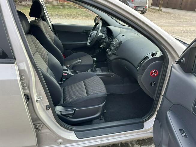 Hyundai i30 Niezawodna i mocna benzyna/LPG/Hak/Klimatyzacja/Isofix/Drugie opony