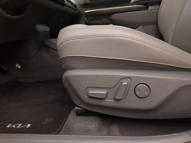 Kia EV3 Business Line 81,4 KWh / Pompa ciepła / Gwarancja /