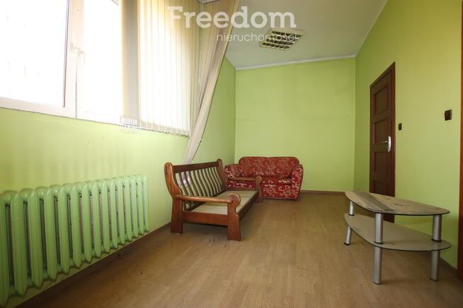 Nieruchomość magazynowo usługowa z dużą działką.