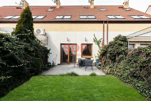 Dom Mirków gm. Długołęka, Irysowa