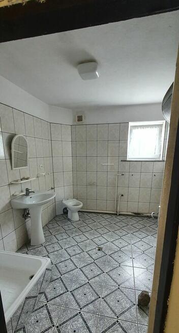 Budynek mieszkalny wielofunkcyjny na 2 ha działce.