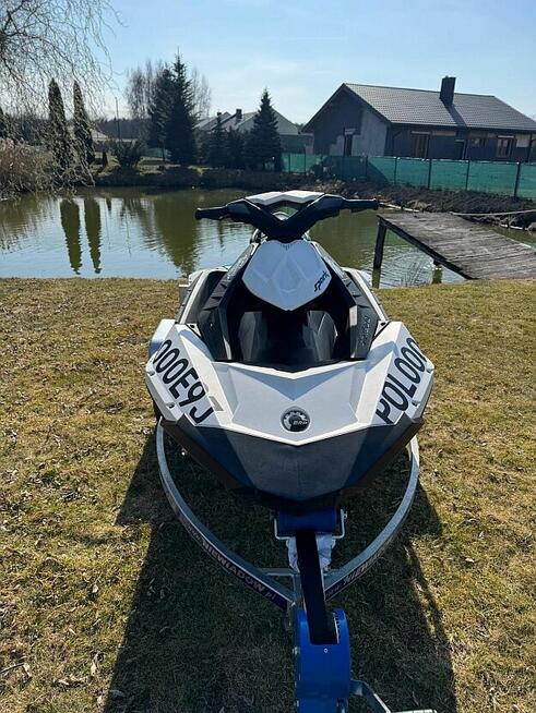 Skuter wodny Seadoo spark + przyczepka. Przebieg 31 mth