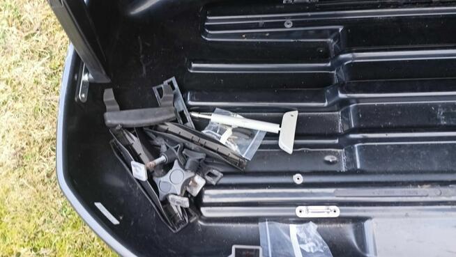 Box dachowy czarny BMW 320 NF + belki F11 st.bdb