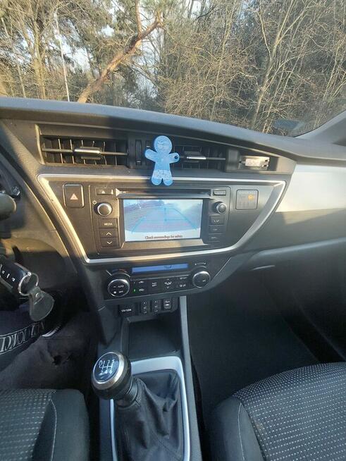 Sprzedam Toyota Auris 1.33 wersja Premium