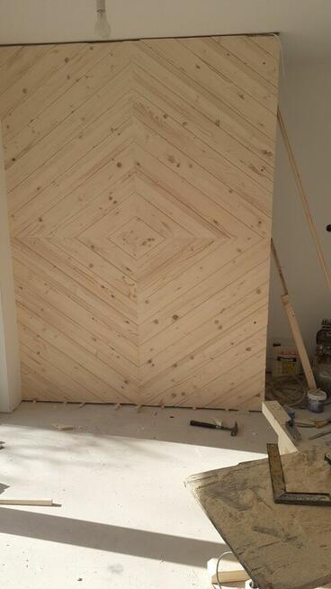 Stolarz z własną stolarnią