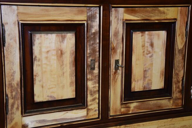 witryna - kredens z drewna - jak nowy