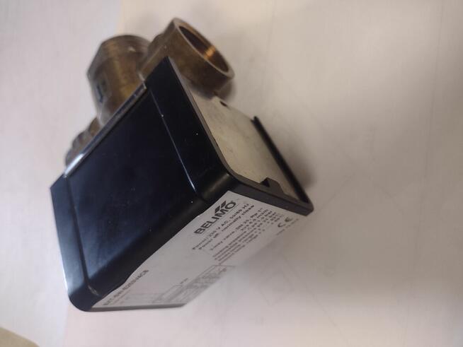 Trójdrogowy zawór strefowy z siłownikiem obrotowym EXT-SW-E2