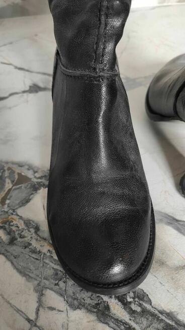 Czarne kozaki skórzane, rozmiar 36