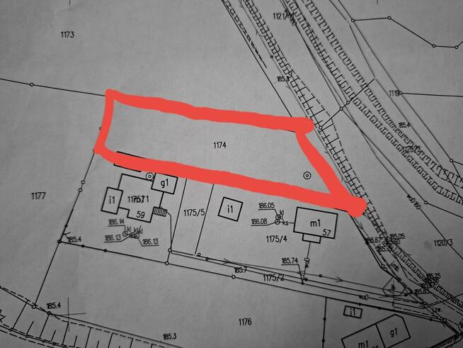 Atrakcyjne budowlana działka usługowo-mieszkaniowa