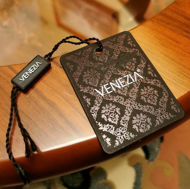 Śliczna kobieca torebka skórzana z haftem w kwiaty VENEZIA