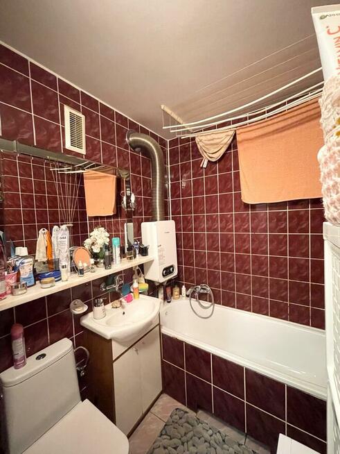 OKAZJA, Trzypokojowe 54 m2 parter z balkonem, 2 piwnice