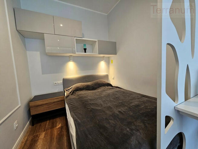 Mieszkanie Warszawa gm. Śródmieście Śródmieście, Krucza