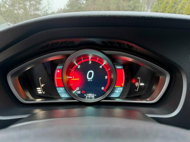 Volvo V40 Cross Country 1.6D Rdesign Virtual Navi Climatronic PDC Park Assist Carpass