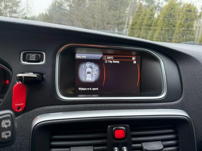 Volvo V40 Cross Country 1.6D Rdesign Virtual Navi Climatronic PDC Park Assist Carpass