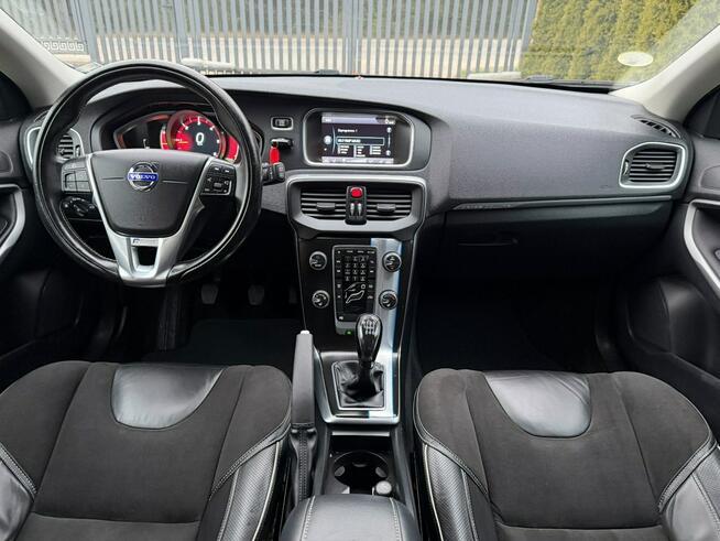 Volvo V40 Cross Country 1.6D Rdesign Virtual Navi Climatronic PDC Park Assist Carpass