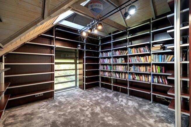 Wyjątkowa rezydencja w otoczeniu lasów Chojnowkich