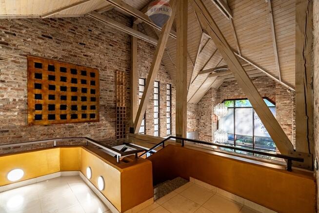 Wyjątkowa rezydencja w otoczeniu lasów Chojnowkich