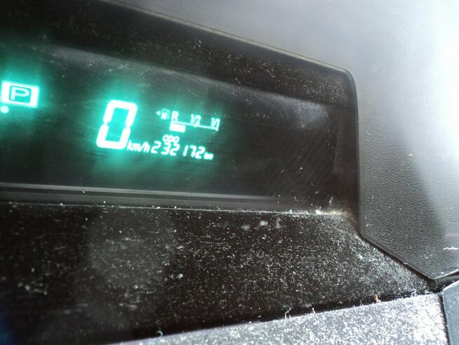 sprzedam ładną TOYOTE Prius z 2008r 1.5 HYBRYDA+benz 80KM udziela.GW