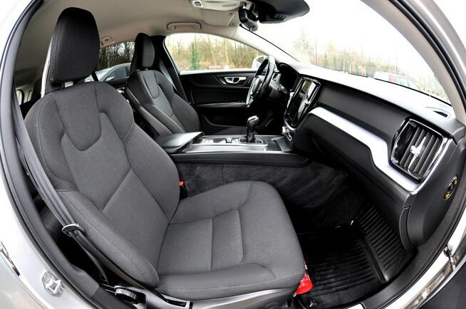 Volvo V60 2.0 D3 150KM Navi Led Climatronic Pdc Serwis