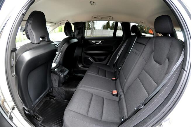 Volvo V60 2.0 D3 150KM Navi Led Climatronic Pdc Serwis