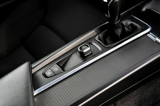 Volvo V60 2.0 D3 150KM Navi Led Climatronic Pdc Serwis