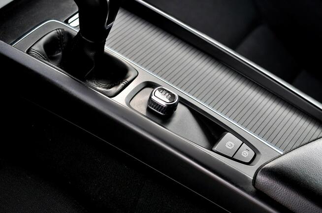 Volvo V60 2.0 D3 150KM Navi Led Climatronic Pdc Serwis