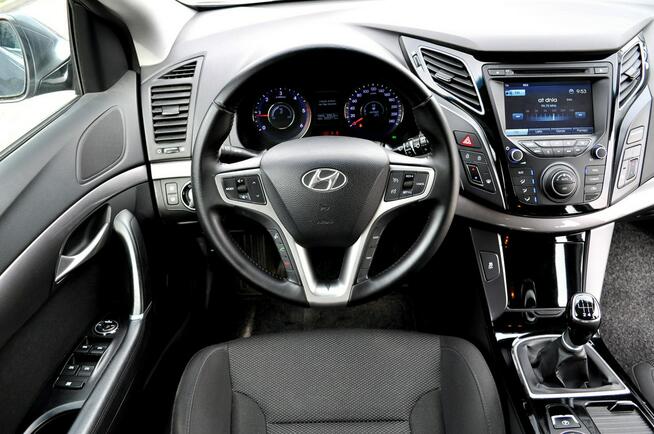 Hyundai i40 1.7 CRDi 115KM Led Navi Kamera 2XKlimatronik Tempomat Premium