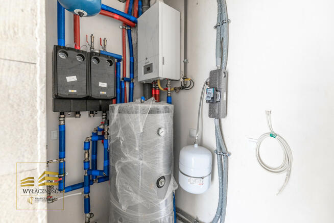 Dom Lublin Szerokie, Ustronna