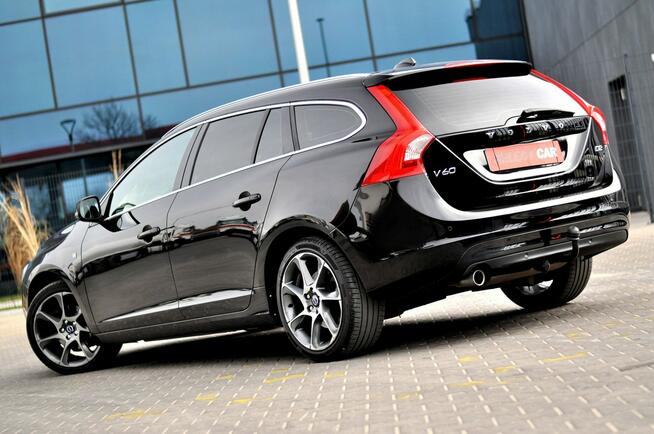 Volvo V60 LiFT Ocean Race Ledy Digital Skóra Navi City Full Opcja