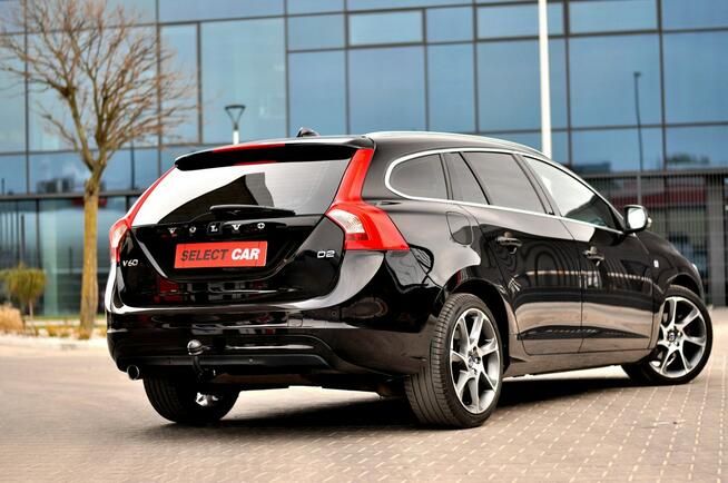 Volvo V60 LiFT Ocean Race Ledy Digital Skóra Navi City Full Opcja