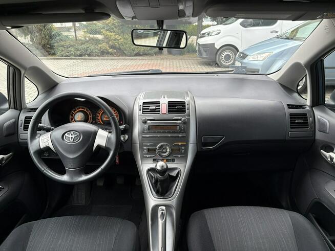 Toyota Auris 1.4 96 KM, Niski przebieg, Klima