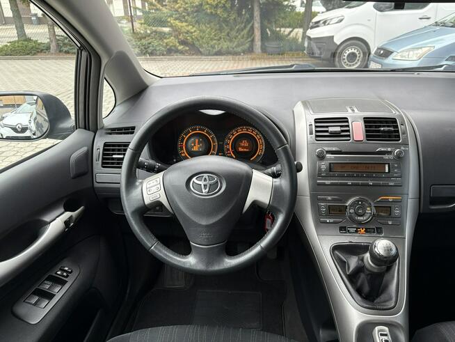Toyota Auris 1.4 96 KM, Niski przebieg, Klima