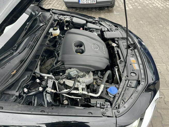 Mazda 3 mHEV Podgrzewanie Kamera Klimatronik BOSE 186KM