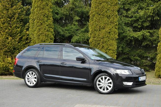 Škoda Octavia 2.0TDI(150KM)*Duża Navi*Kamera*Welur*Reling*DSG*F1*Parktr.*Alu17"ASO