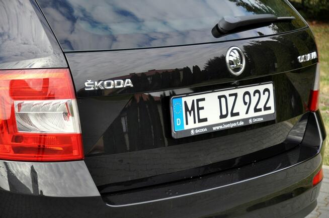 Škoda Octavia 2.0TDI(150KM)*Duża Navi*Kamera*Welur*Reling*DSG*F1*Parktr.*Alu17"ASO