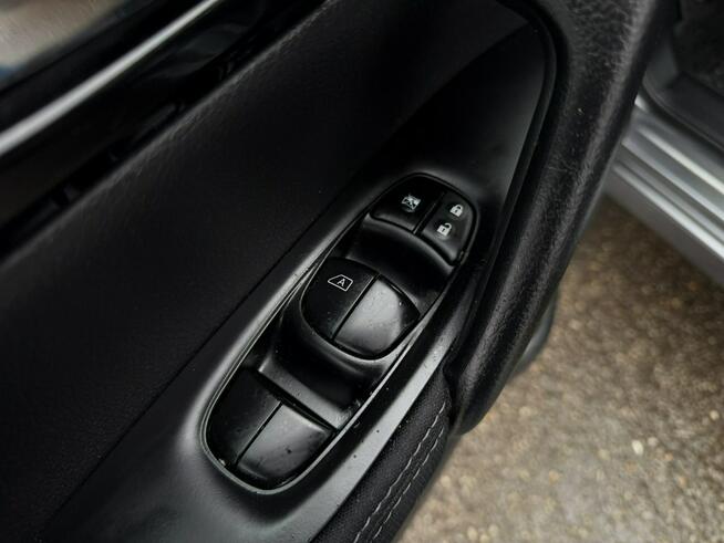 Nissan Qashqai Klimatronic 2-stref, Panorama, PDC 2x, Kamery 360, Nawigacja