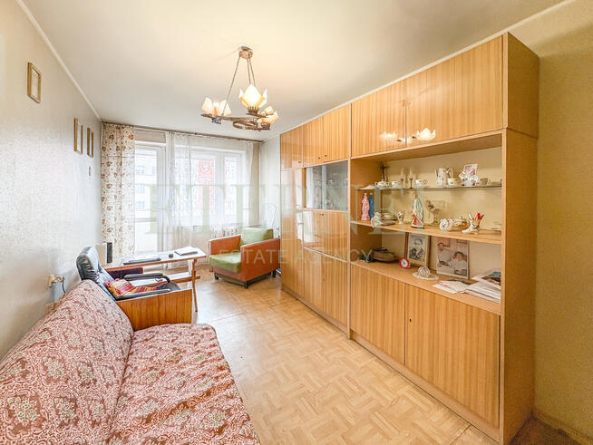 Mieszkanie na sprzedaż – 3 pokoje z balkonem