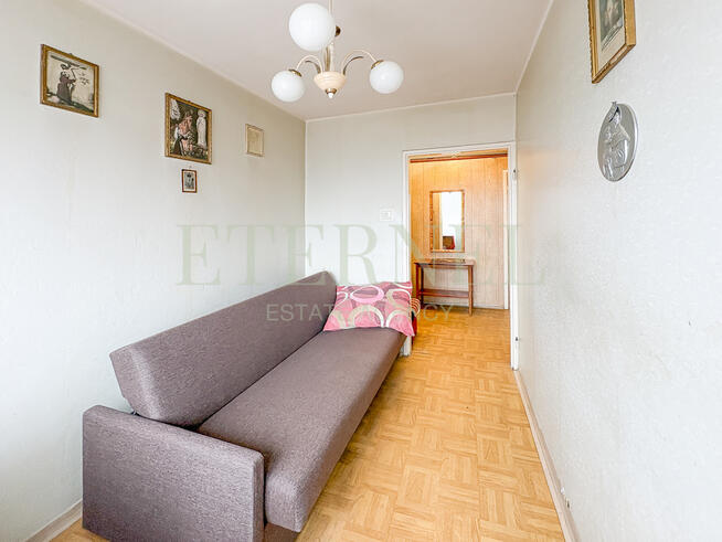 Mieszkanie na sprzedaż – 3 pokoje z balkonem