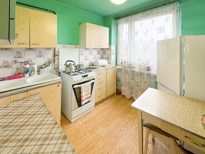 Mieszkanie na sprzedaż – 3 pokoje z balkonem