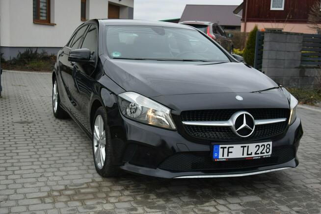 Mercedes A 180 1.6B 2017r/ Navi/ PDC/ Grzane Fotele/ Sprowadzony/ Opłacony